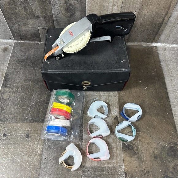 Avery Office Vtg Avery Label Maker Black Chrome Takes 38 2 Tape W